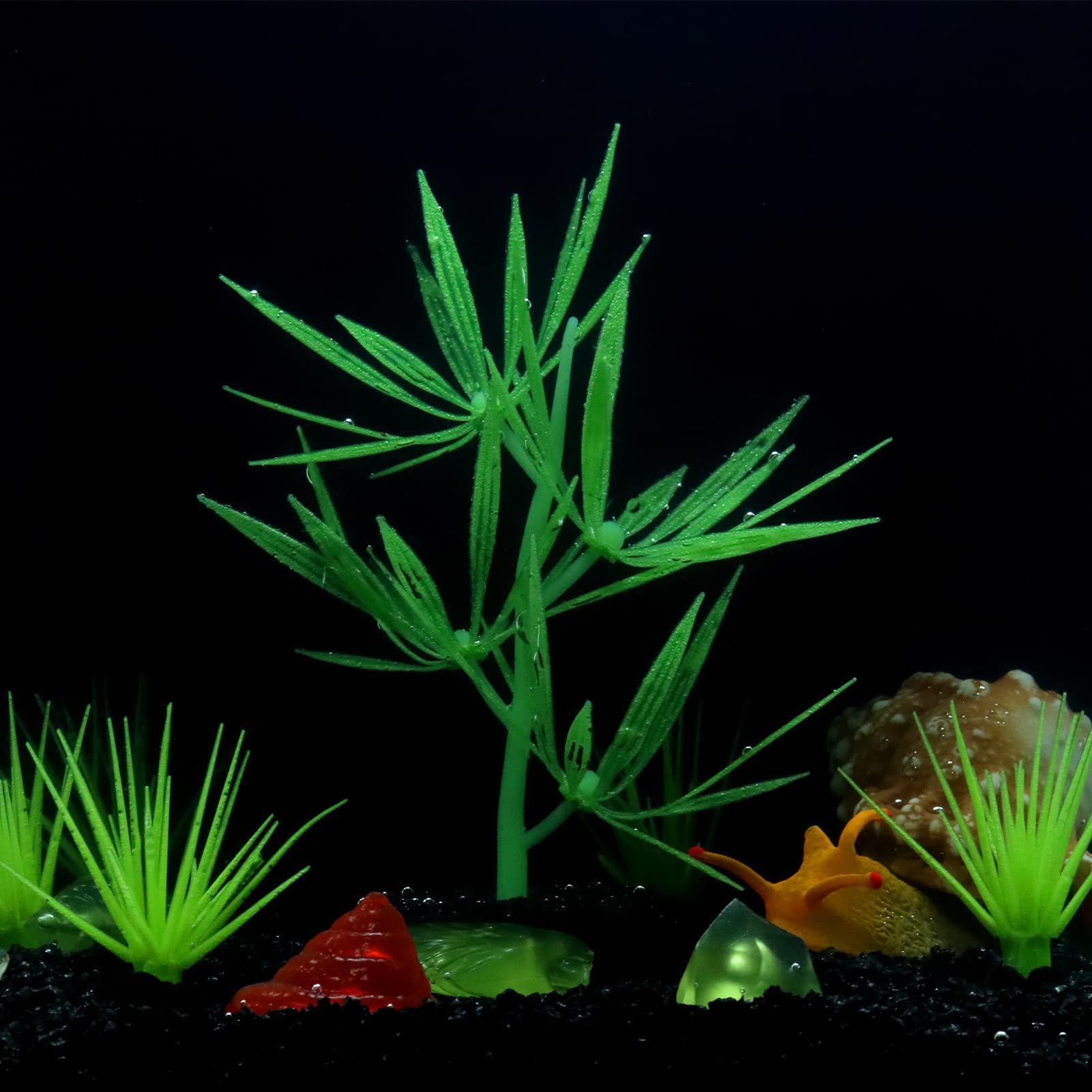 LPFLASAT Fish Tank Decorations Aquarium Decorations Glowing Aquatic Plants Artificial Silicone Ornament with Glowing Effect for Fish Tank Landscape Decoration Betta Fish Tank Decor (D)